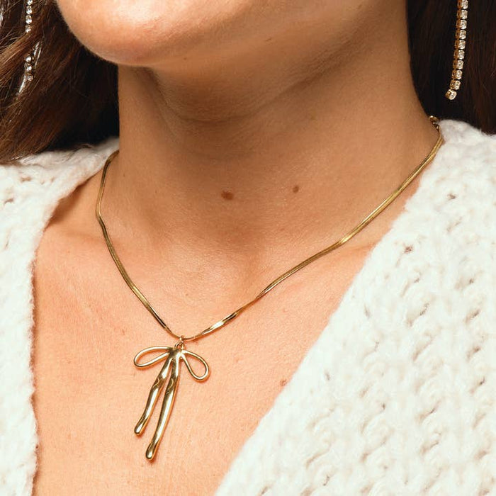 Delaney Bow Necklace - Gold
