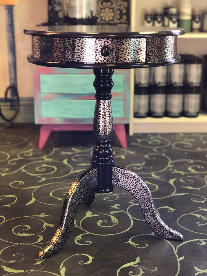 Leopard Table Product Kit