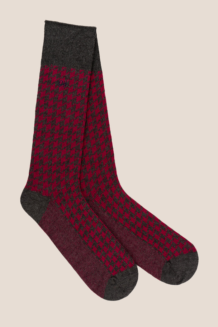 Oswin Hyde Pure Dapper six pairs of premium socks for men, offering luxury, comfort, and style.