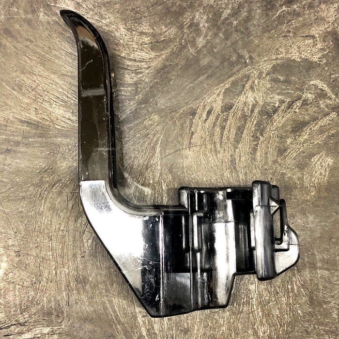 UPPER CORD RETAINER HOOK FOR 887 SANITAIRE VACUUM (14766119N)